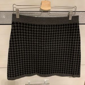 Skirt size L/ large but it’s petite